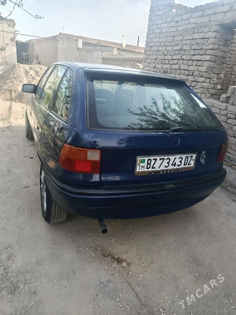 Opel Astra 1993 - 40 000 TMT - Дашогуз - img 6