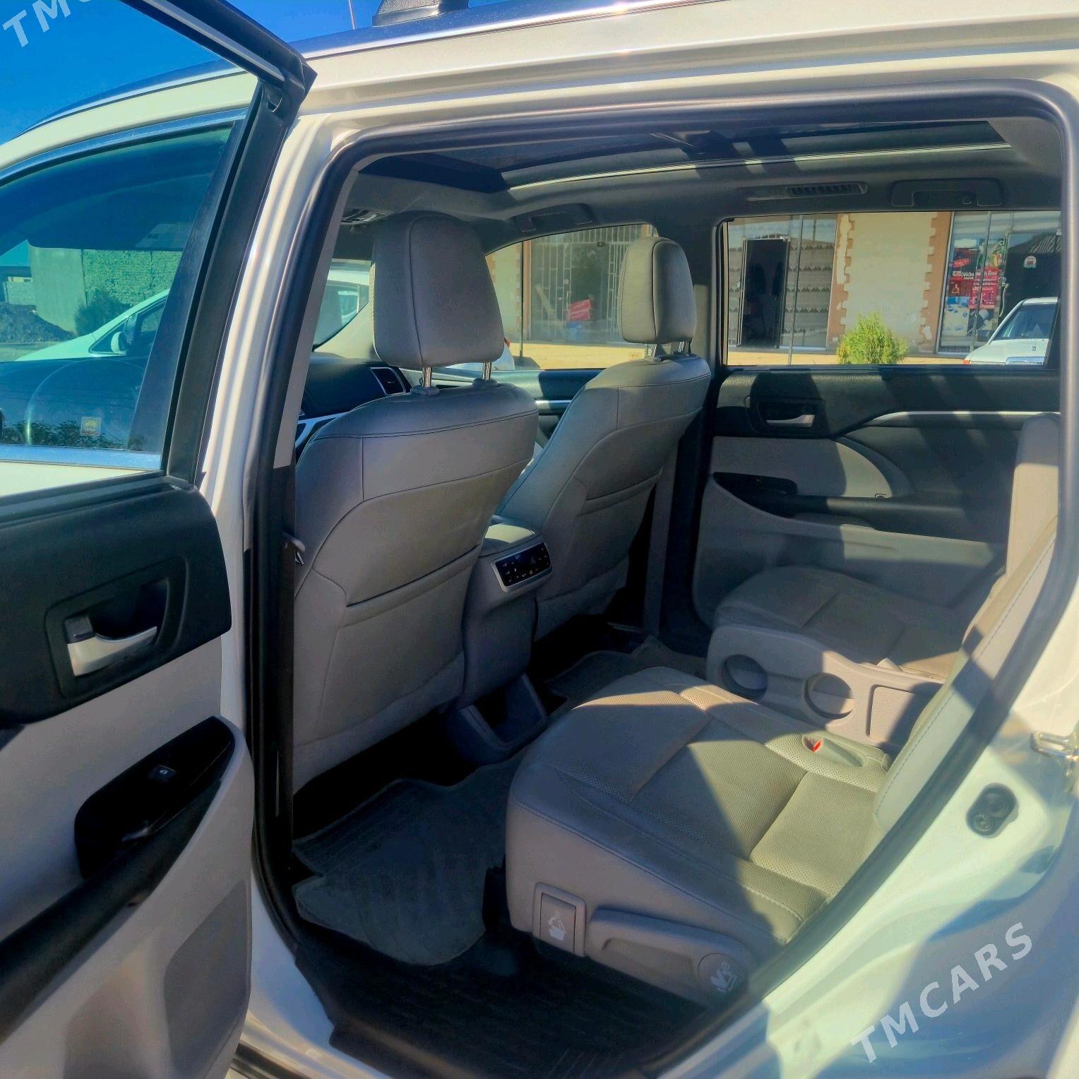 Toyota Highlander 2018 - 500 000 TMT - Кёнеургенч - img 10