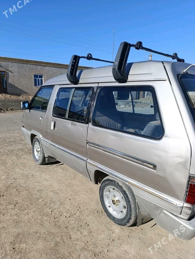 Toyota Town Ace 1990 - 26 000 TMT - Gurbansoltan Eje - img 3