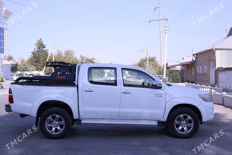 Toyota Hilux 2010 - 300 000 TMT - Mary - img 2