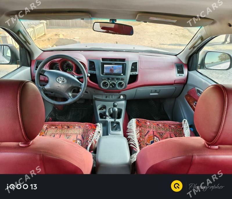 Toyota Hilux 2010 - 300 000 TMT - Mary - img 3