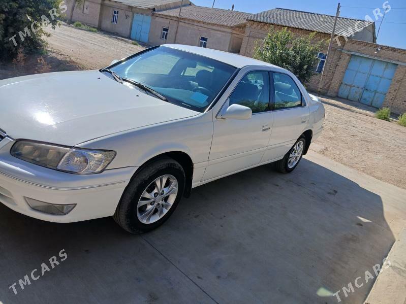 Toyota Camry 2000 - 130 000 TMT - Акдепе - img 3
