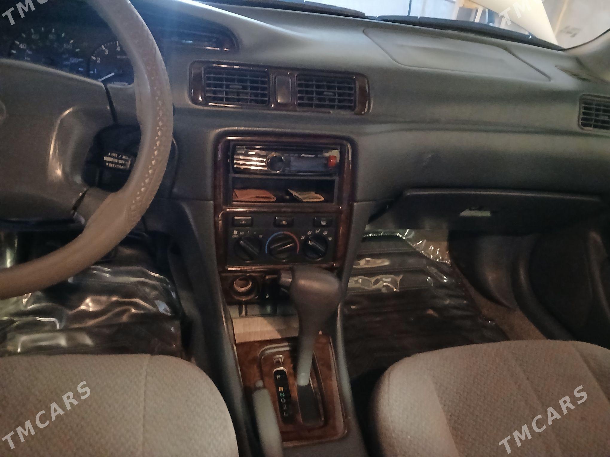 Toyota Camry 2000 - 130 000 TMT - Акдепе - img 5