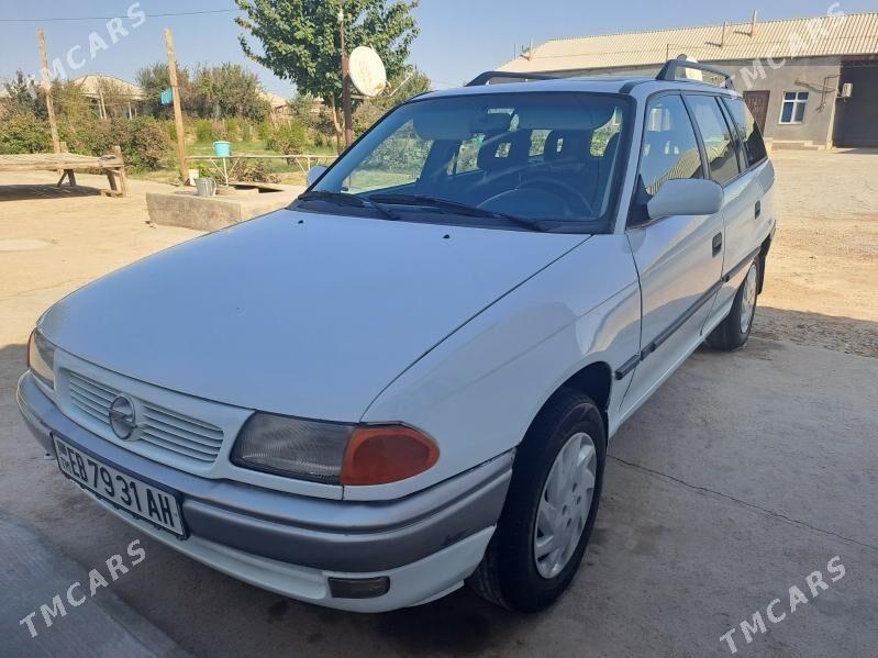 Opel Astra 1995 - 47 000 TMT - Теджен - img 4