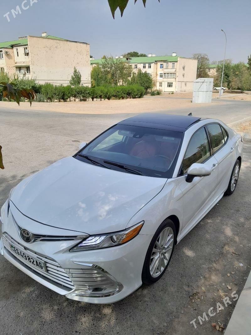Toyota Camry 2019 - 320 000 TMT - 9 мкр - img 3