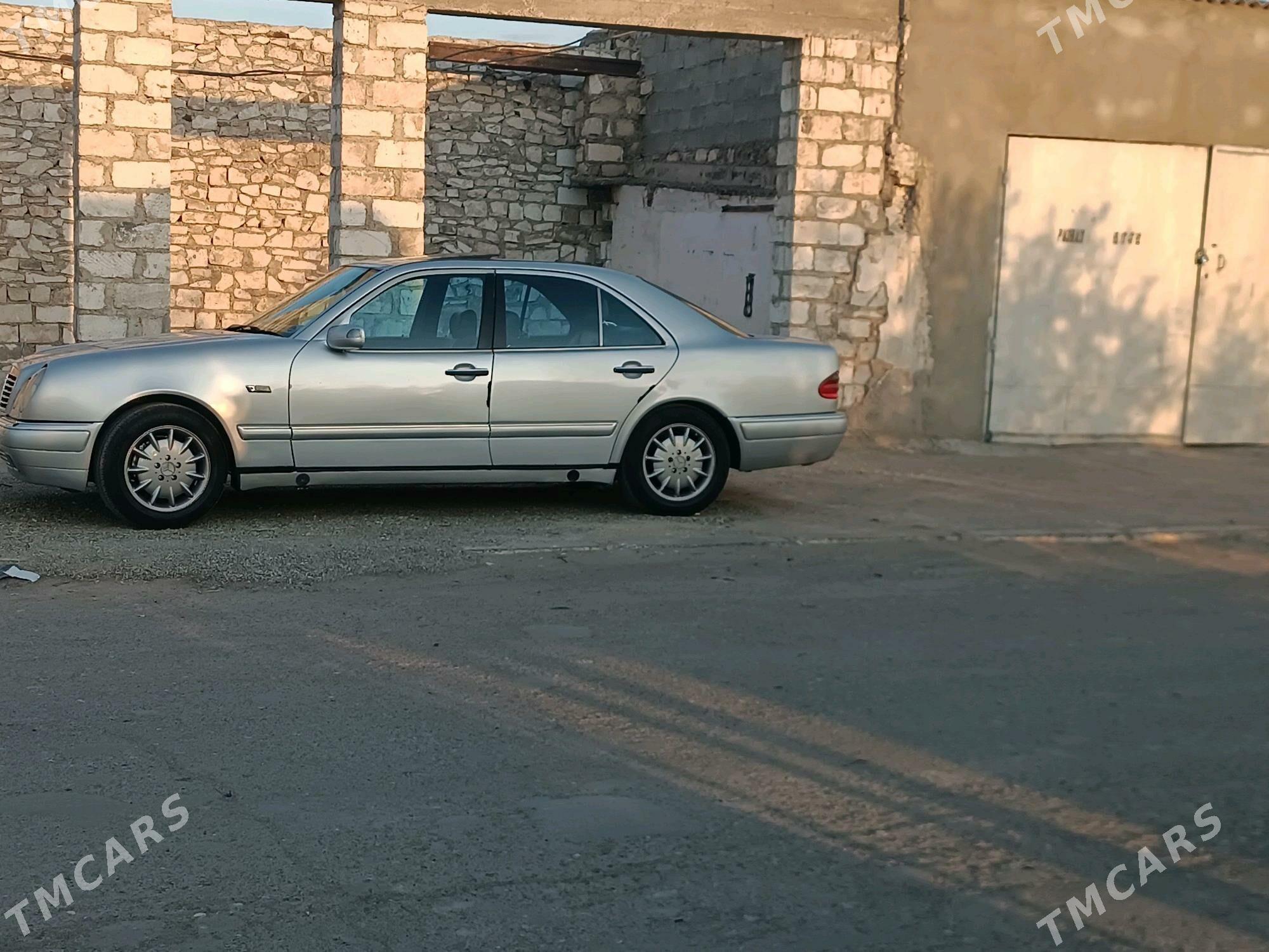 Mercedes-Benz C320 1997 - 85 000 TMT - Туркменбаши - img 7