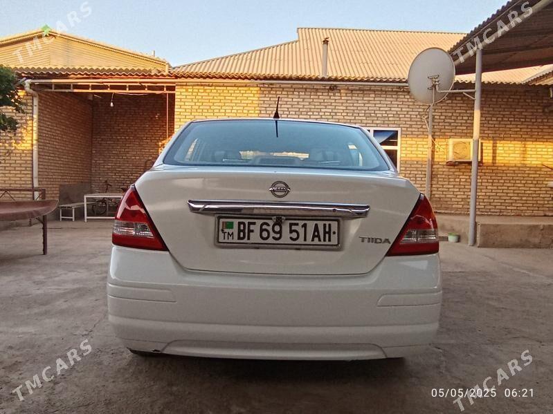 Nissan Tiida 2011 - 135 000 TMT - Теджен - img 7