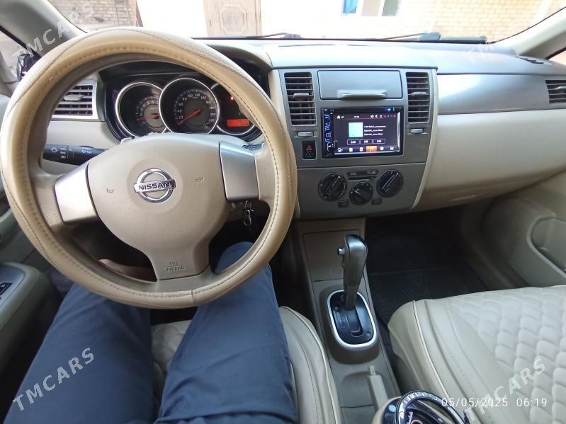 Nissan Tiida 2011 - 135 000 TMT - Теджен - img 4