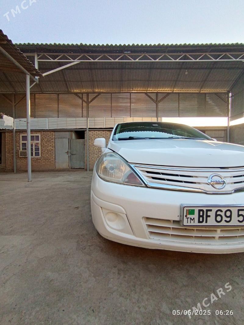 Nissan Tiida 2011 - 135 000 TMT - Теджен - img 8