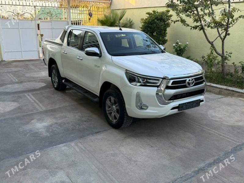 Toyota Hilux 2022 - 588 000 TMT - Aşgabat - img 6