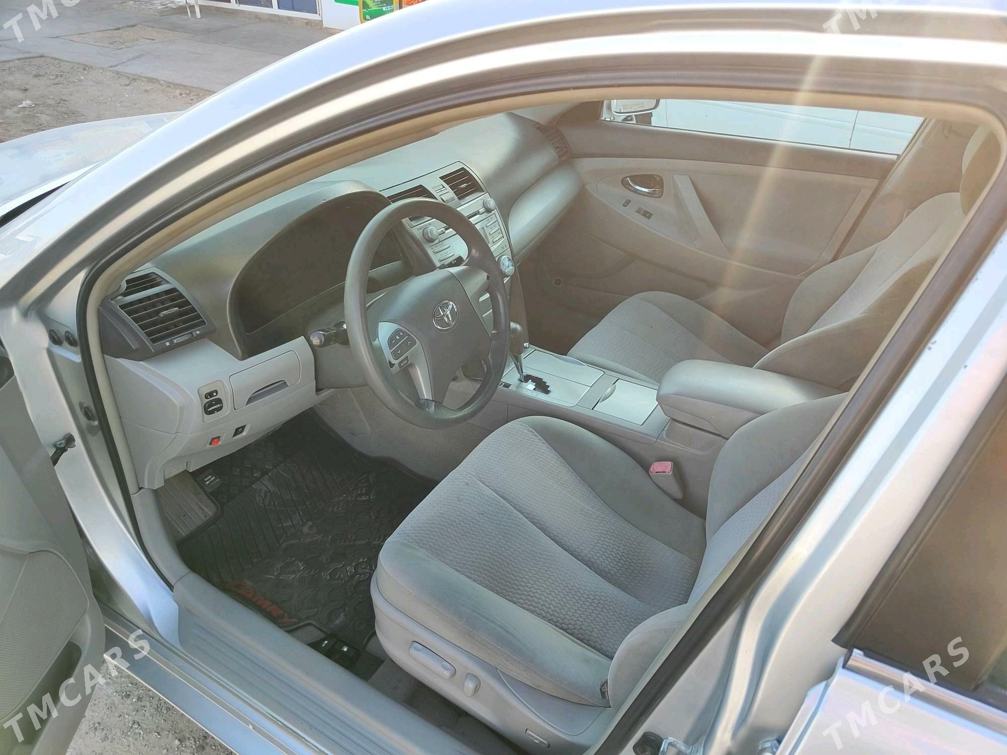 Toyota Camry 2009 - 190 000 TMT - Мары - img 3