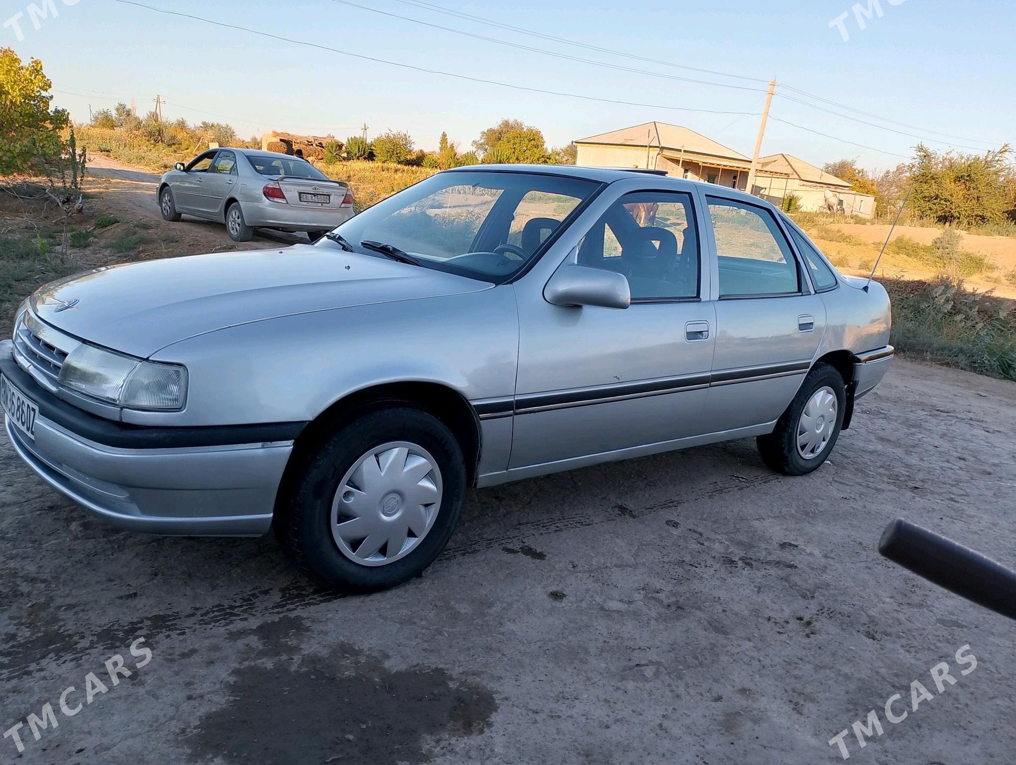 Opel Vectra 1990 - 45 000 TMT - Гороглы (Тагта) - img 3