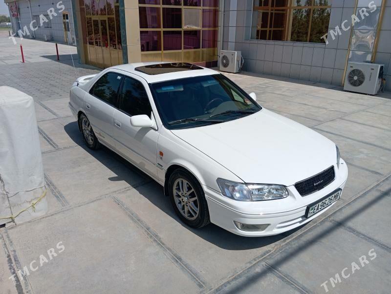 Toyota Camry 2001 - 175 000 TMT - Baýramaly - img 6