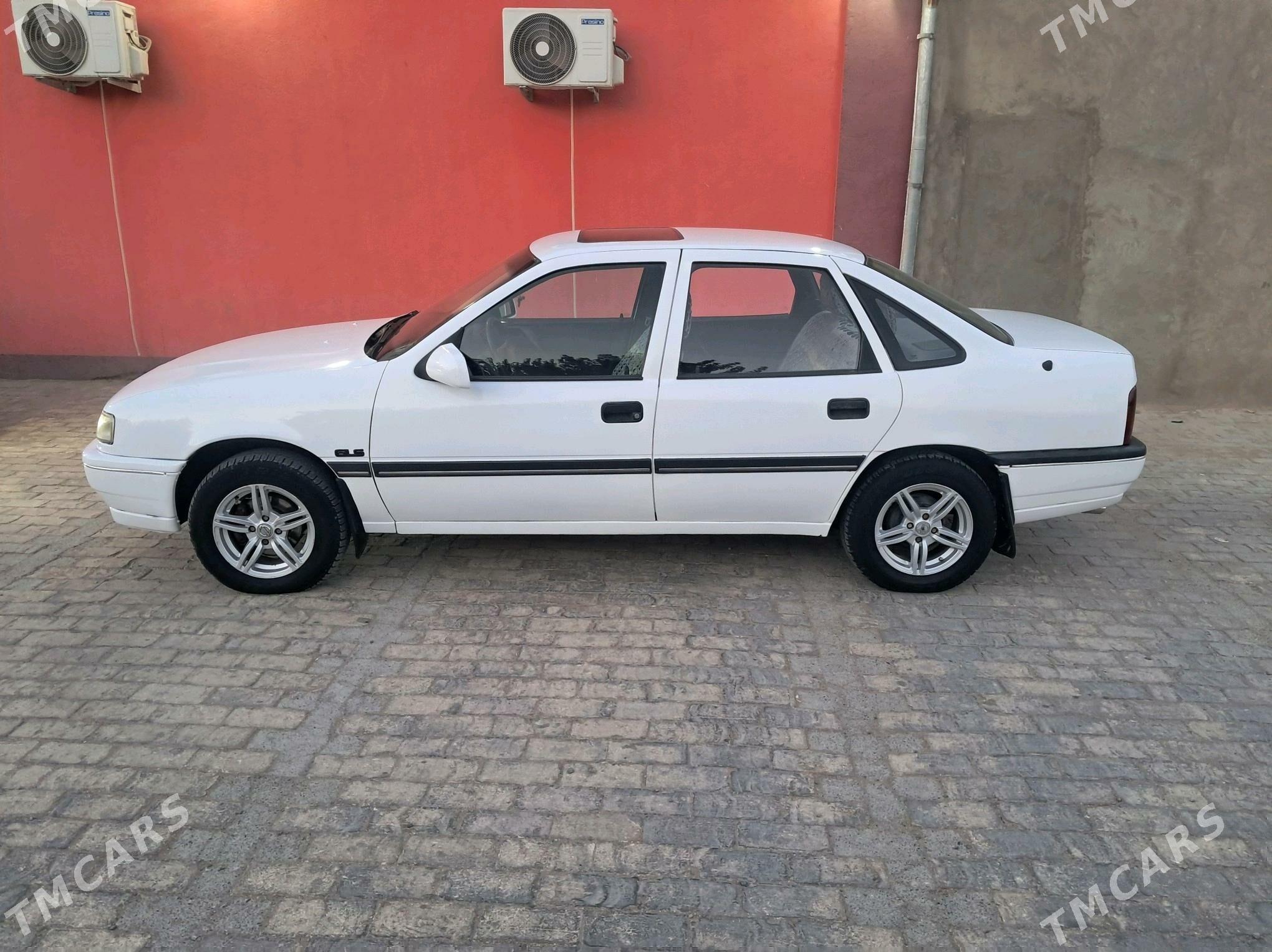 Opel Vectra 1992 - 43 000 TMT - Сакарчага - img 4