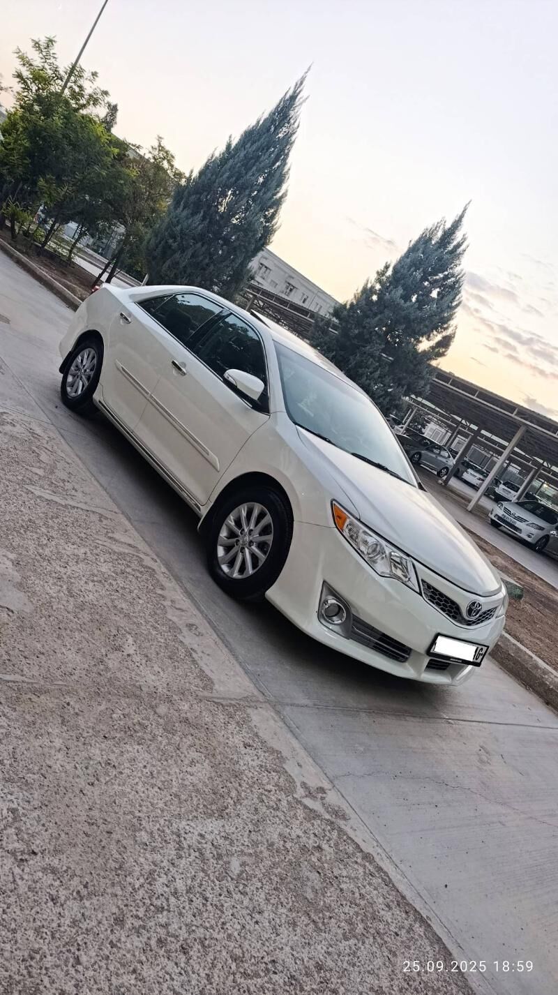 Toyota Camry 2013 - 274 000 TMT - Кëши - img 4
