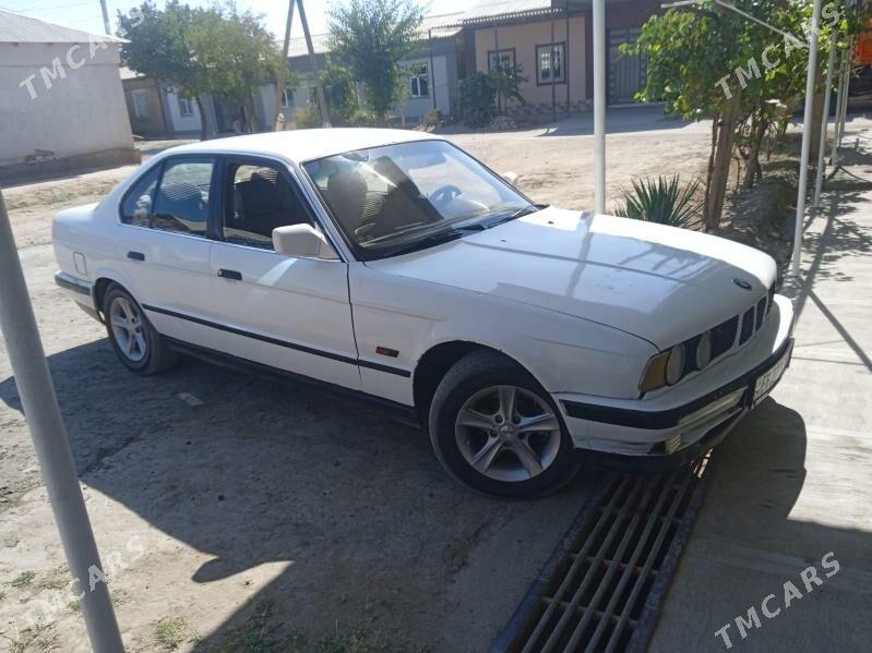 BMW 520 1990 - 37 000 TMT - Саят - img 2