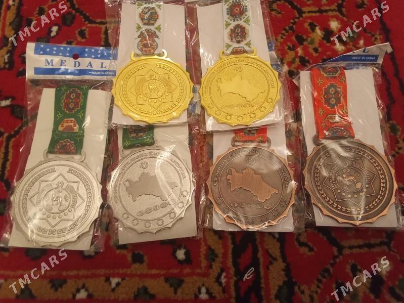 medal - Mary - img 1