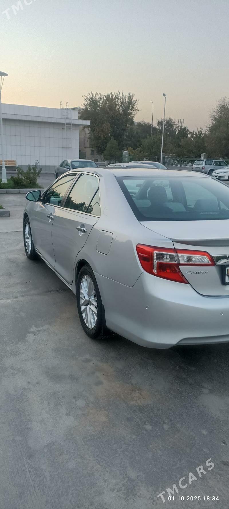 Toyota Camry 2013 - 240 000 TMT - Мары - img 4