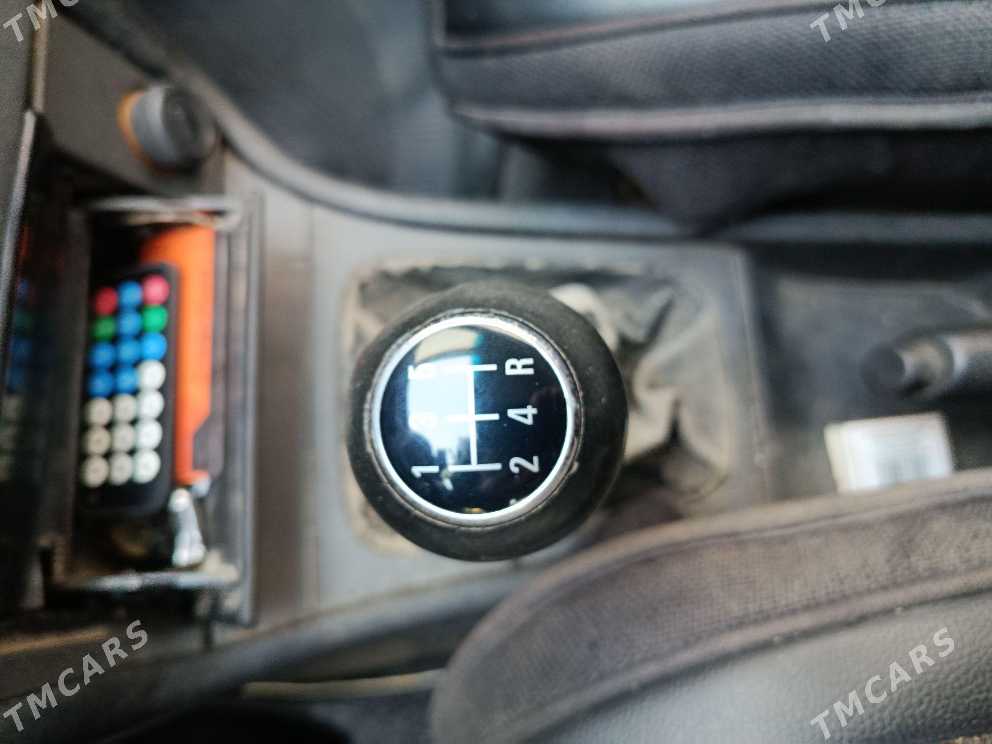 Opel Astra 2004 - 100 000 TMT - Daşoguz - img 3