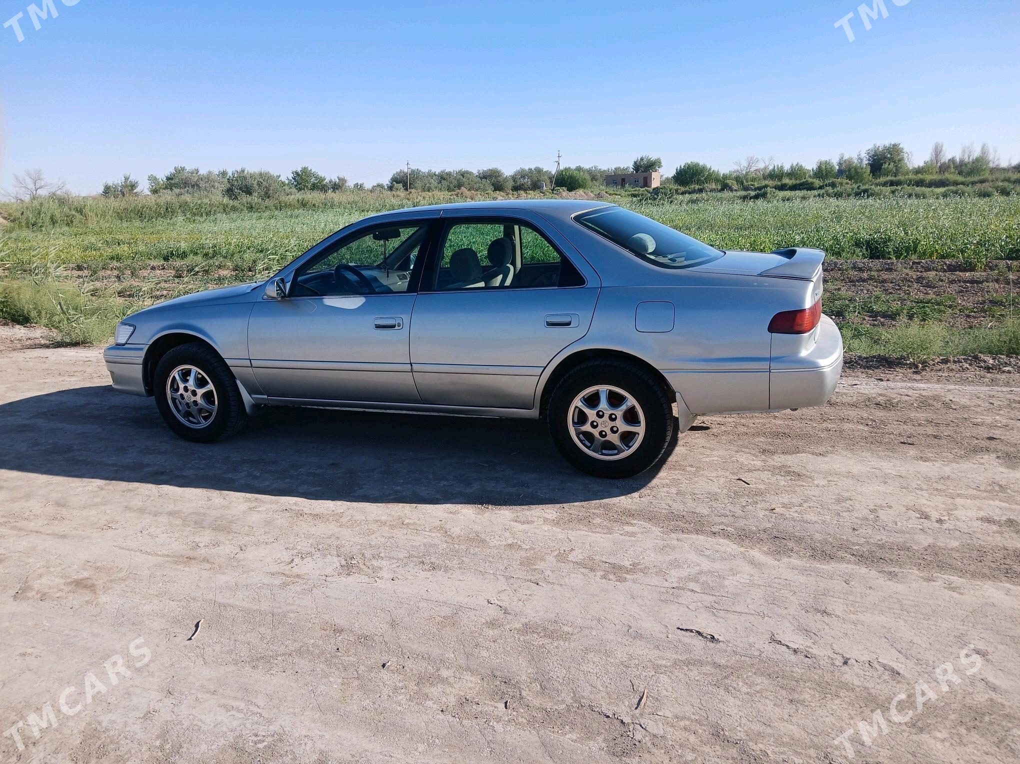 Toyota Camry 2000 - 145 000 TMT - Кёнеургенч - img 2