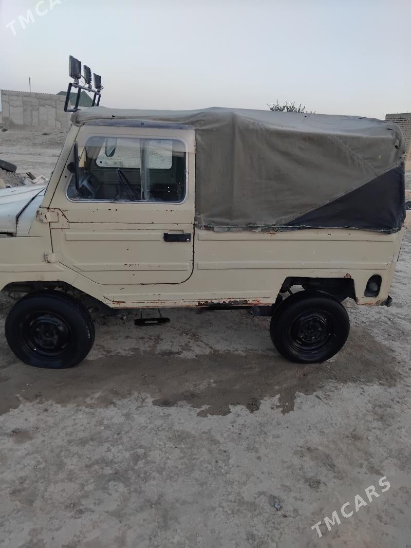 UAZ Profi 1990 - 10 000 TMT - Bäherden - img 1