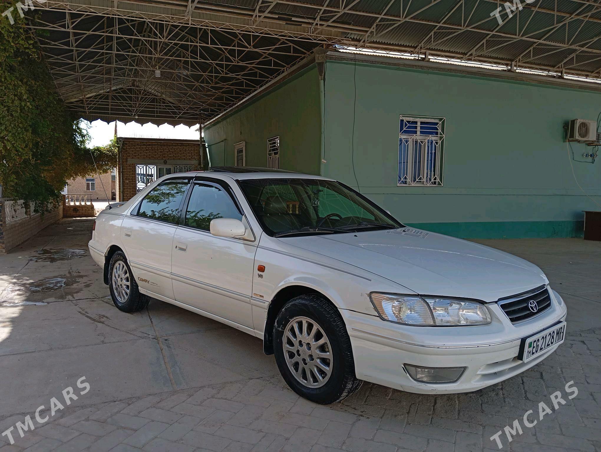 Toyota Camry 2000 - 170 000 TMT - Mary - img 6