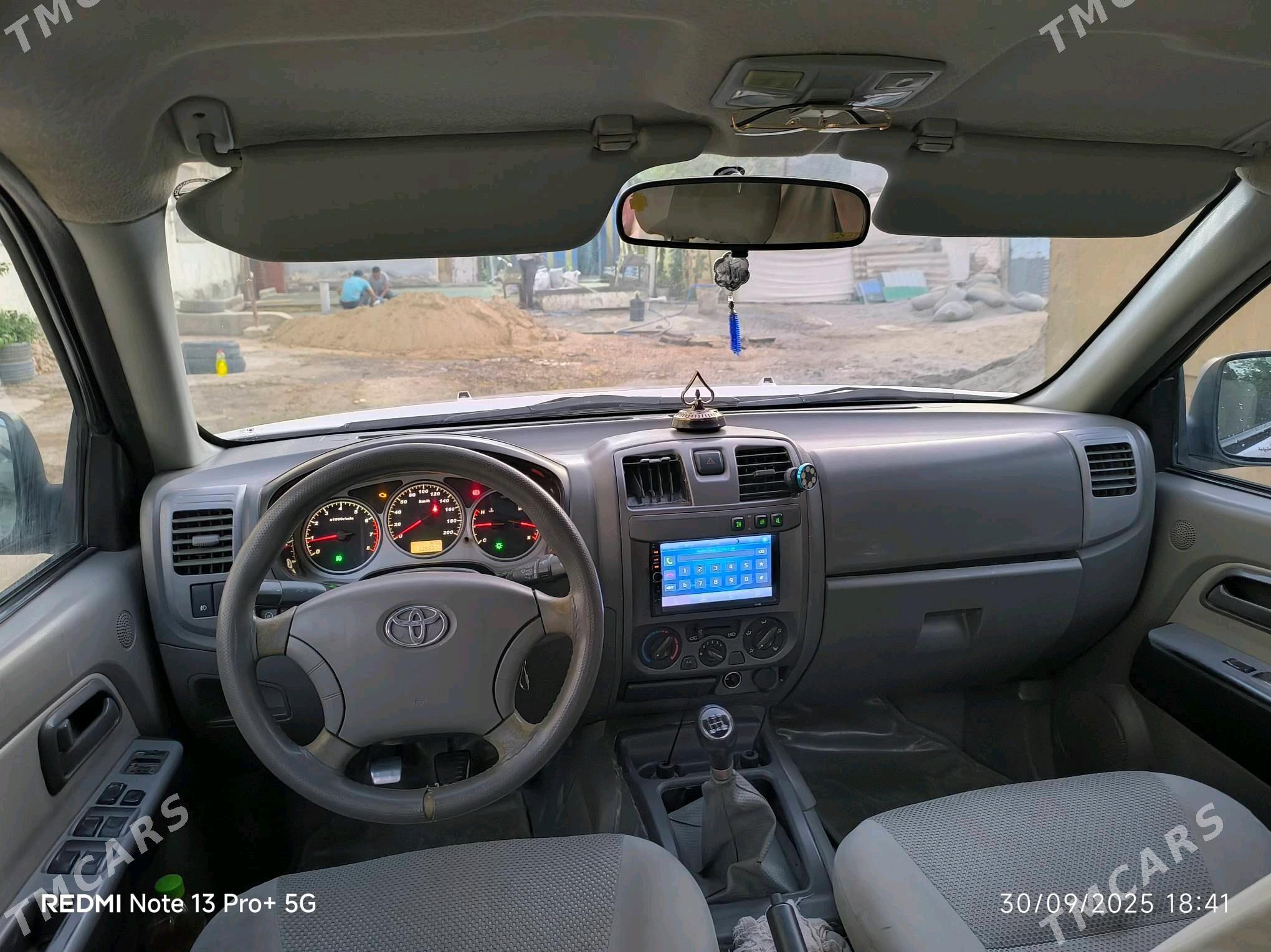 Toyota Hilux 2012 - 130 000 TMT - Türkmenabat - img 2