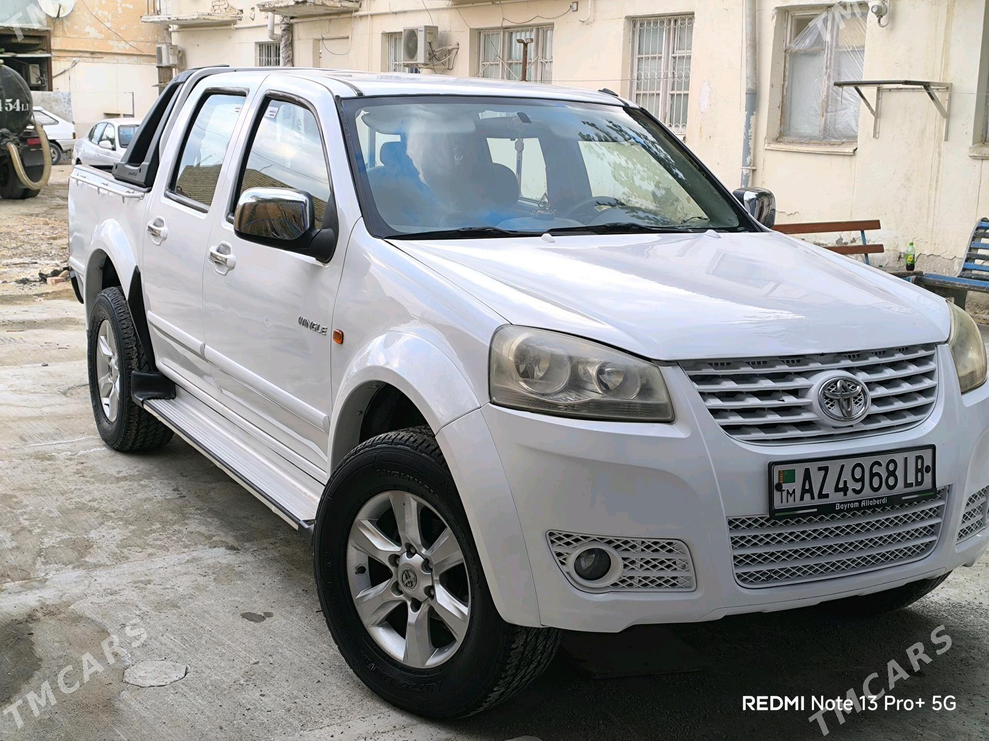 Toyota Hilux 2012 - 130 000 TMT - Türkmenabat - img 4