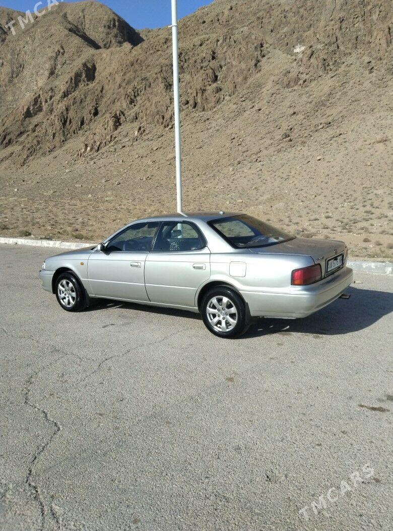 Toyota Vista 1996 - 62 000 TMT - Балканабат - img 5