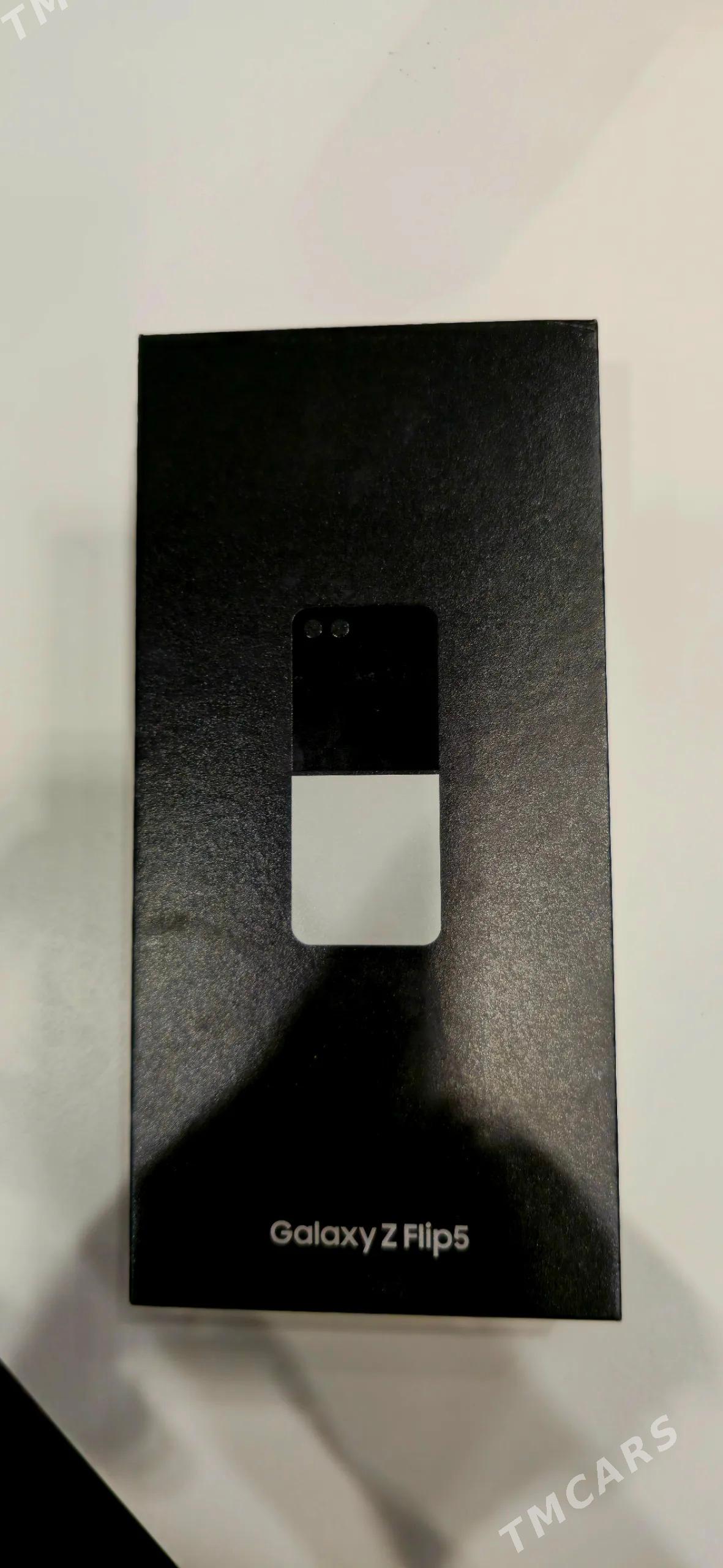 Z Flip 5 original - 4 mkr - img 5