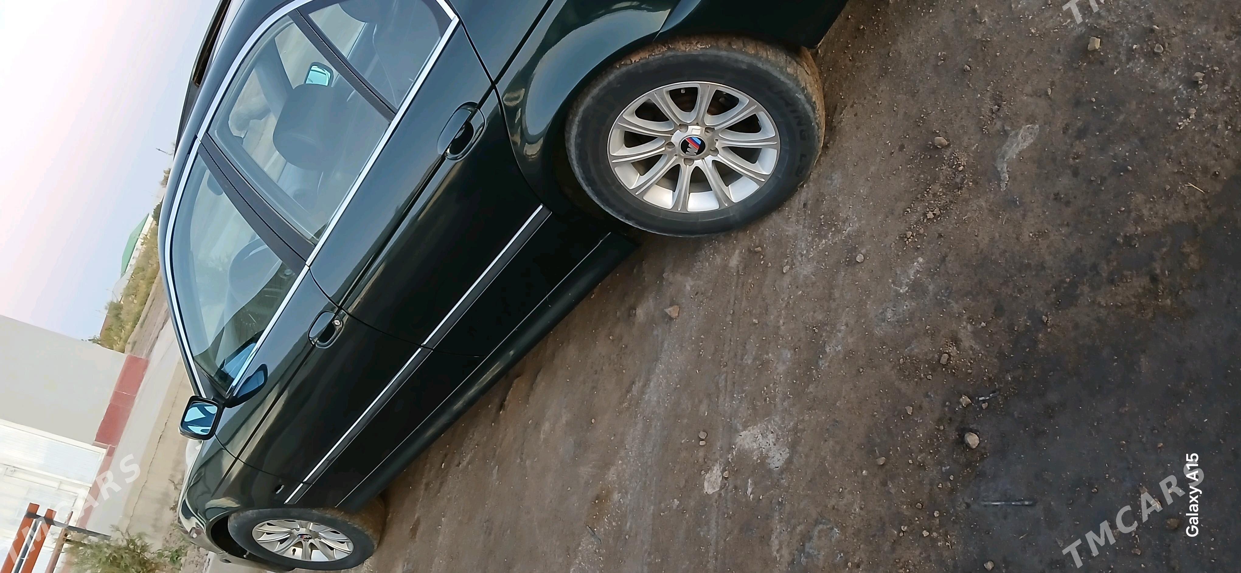 BMW E39 1999 - 120 000 TMT - Дашогуз - img 2
