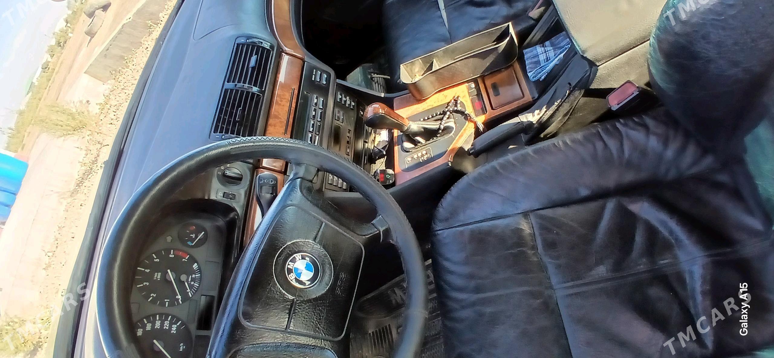 BMW E39 1999 - 120 000 TMT - Дашогуз - img 3