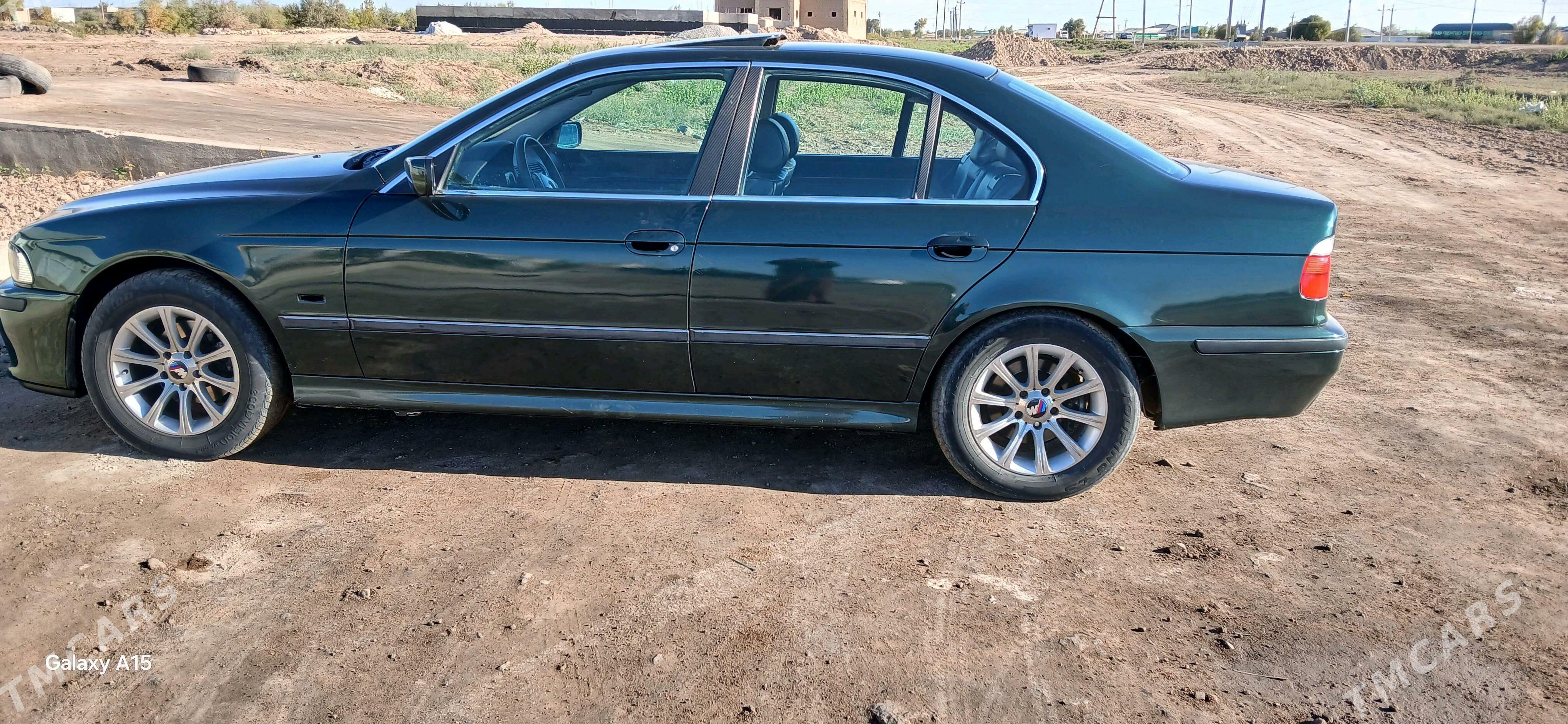 BMW E39 1999 - 120 000 TMT - Дашогуз - img 6