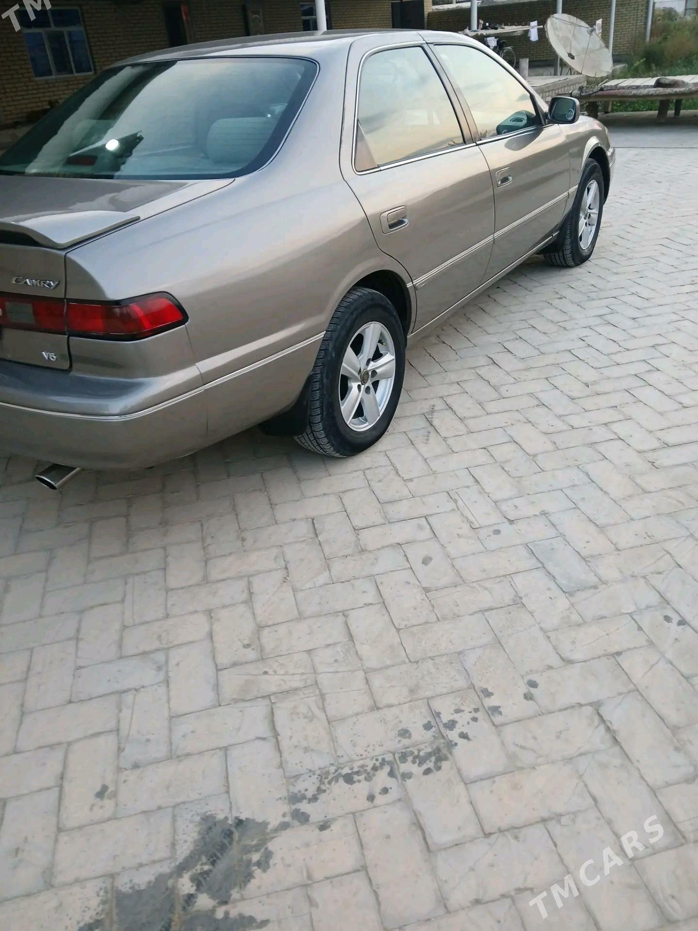 Toyota Camry 1999 - 120 000 TMT - Байрамали - img 5