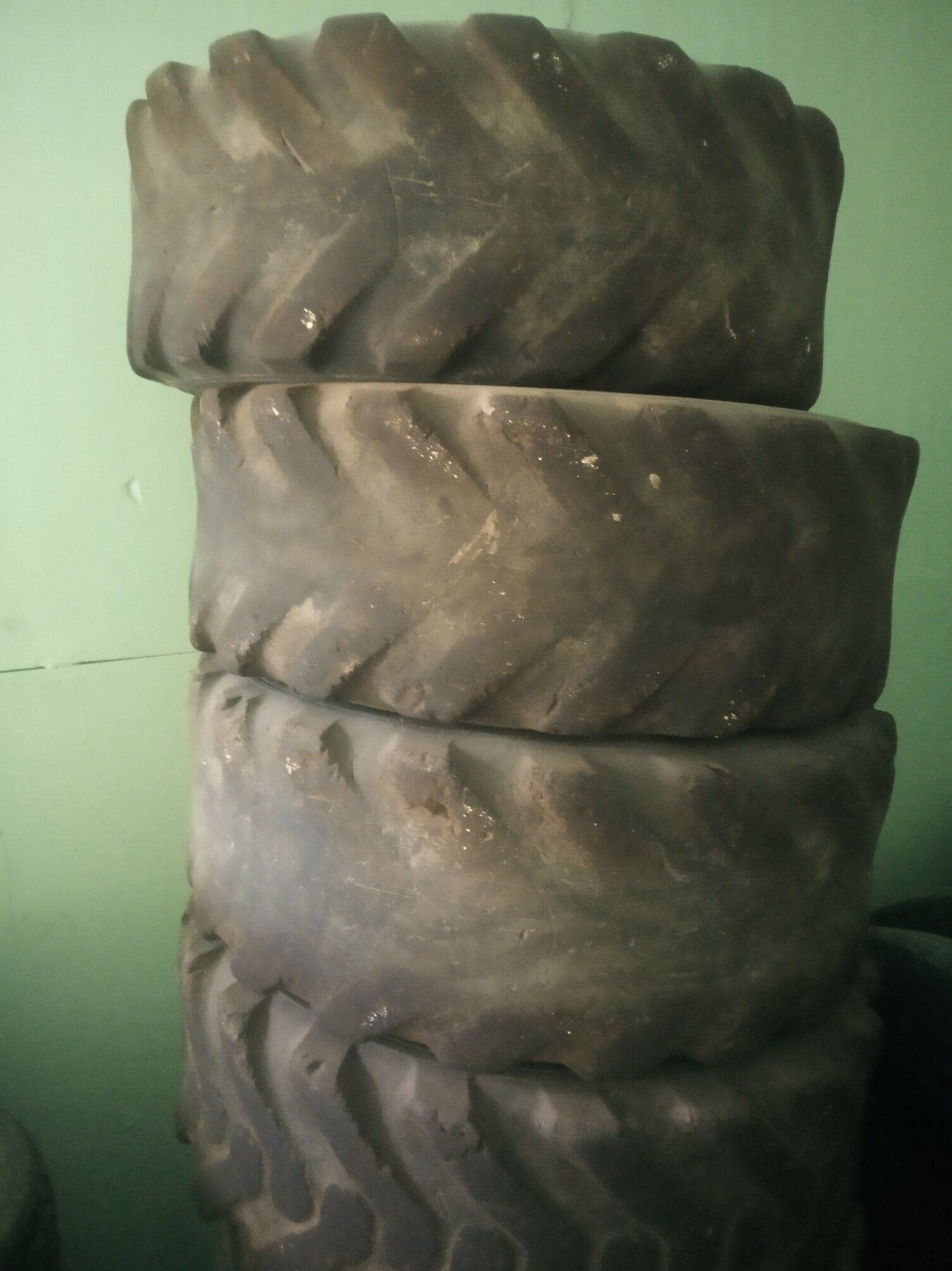 bobcat kara ayak 1 100 TMT - Türkmenbaşy - img 1