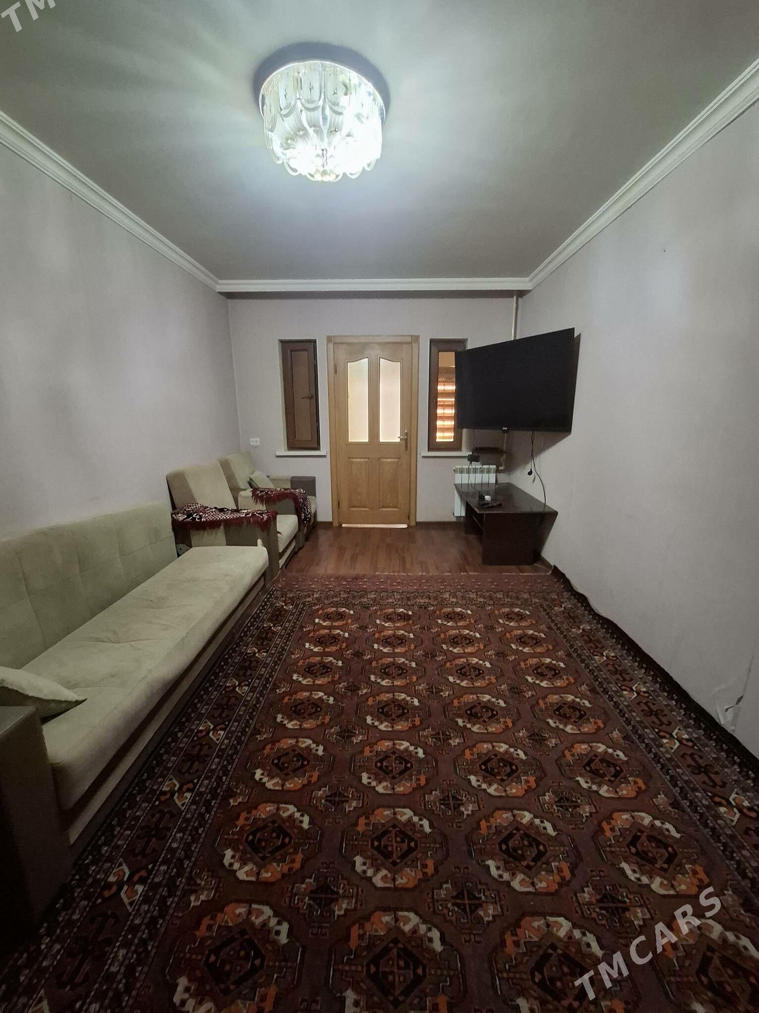 10 mkr. 4/1 etaj 2 KOMNAT - Ашхабад - img 8