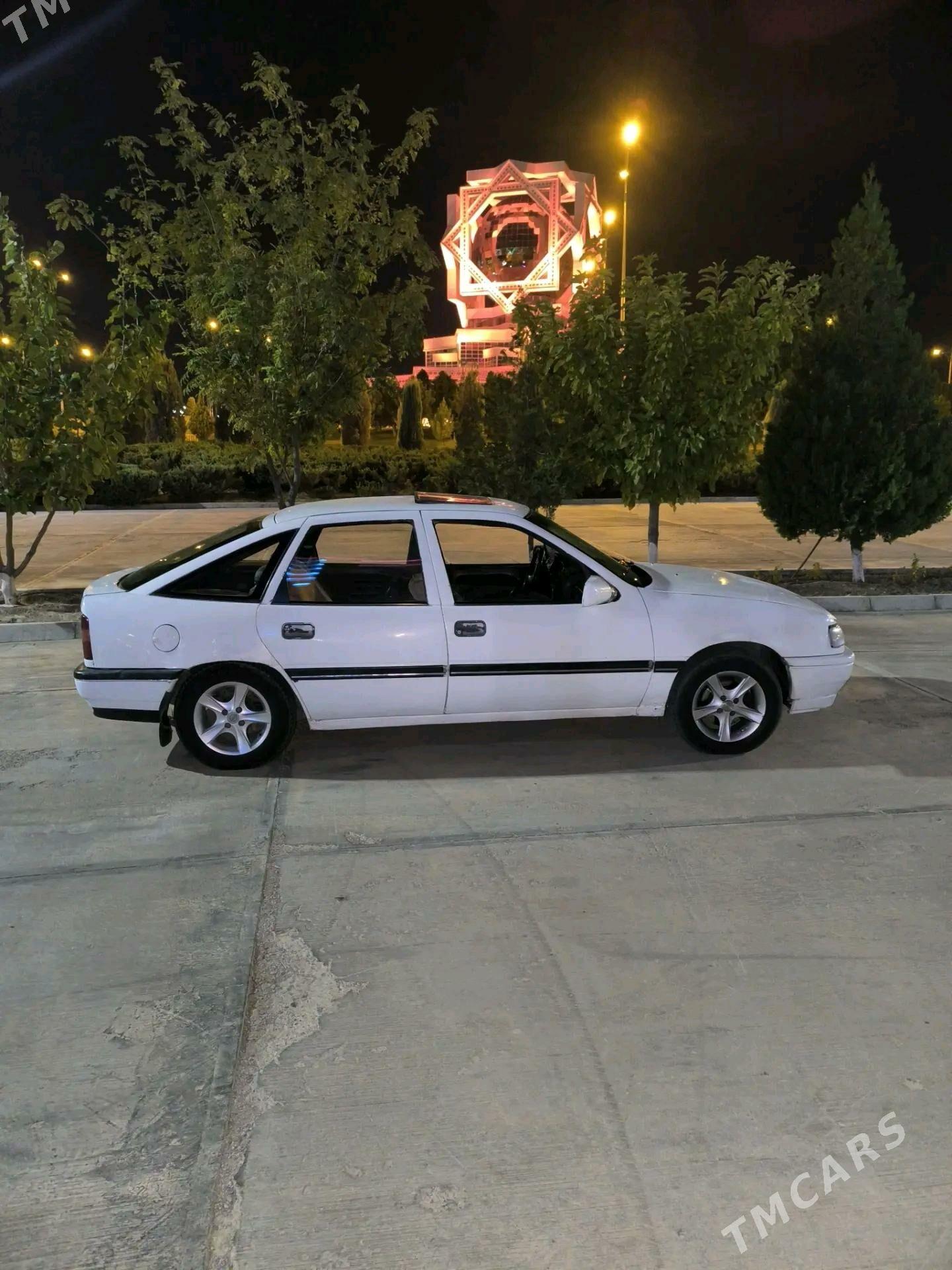 Opel Vectra 1990 - 25 000 TMT - Kaka - img 2