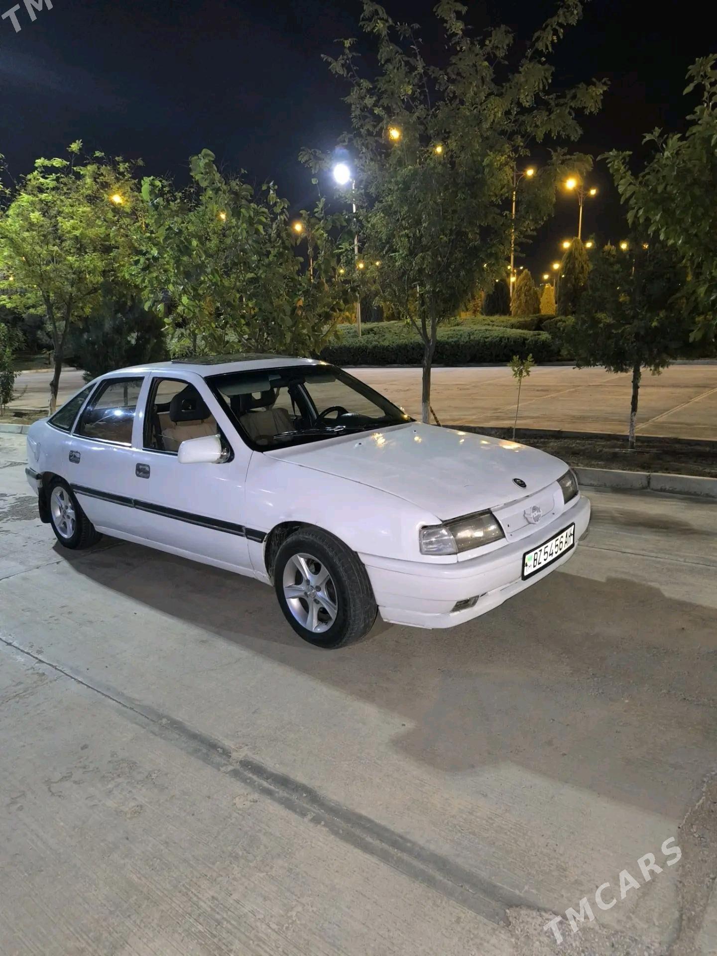 Opel Vectra 1990 - 25 000 TMT - Kaka - img 3