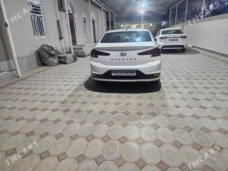 Hyundai Elantra 2020 - 216 000 TMT - Мары - img 5