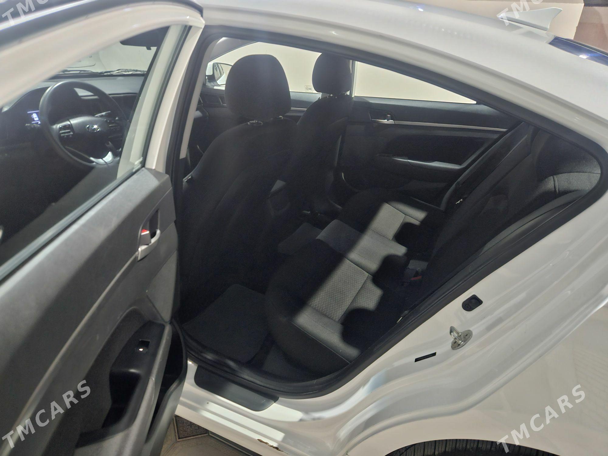 Hyundai Elantra 2020 - 216 000 TMT - Мары - img 2