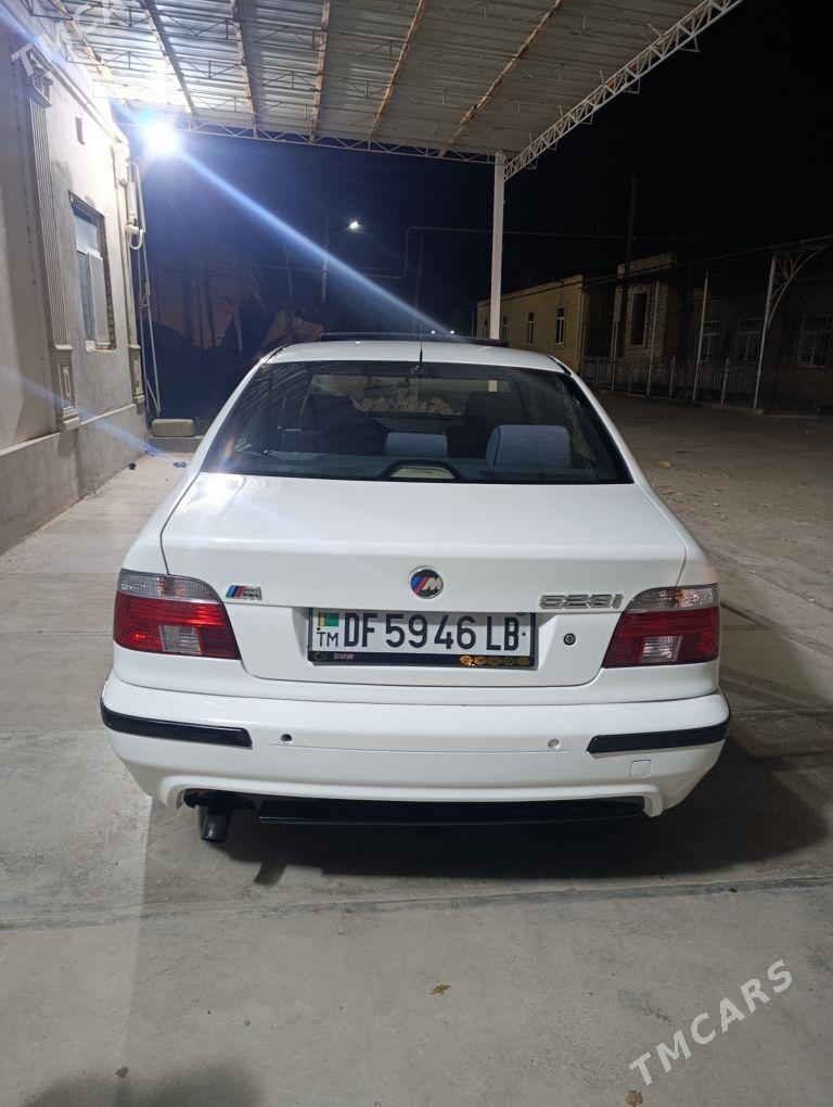 BMW 528 2000 - 120 000 TMT - Туркменабат - img 4