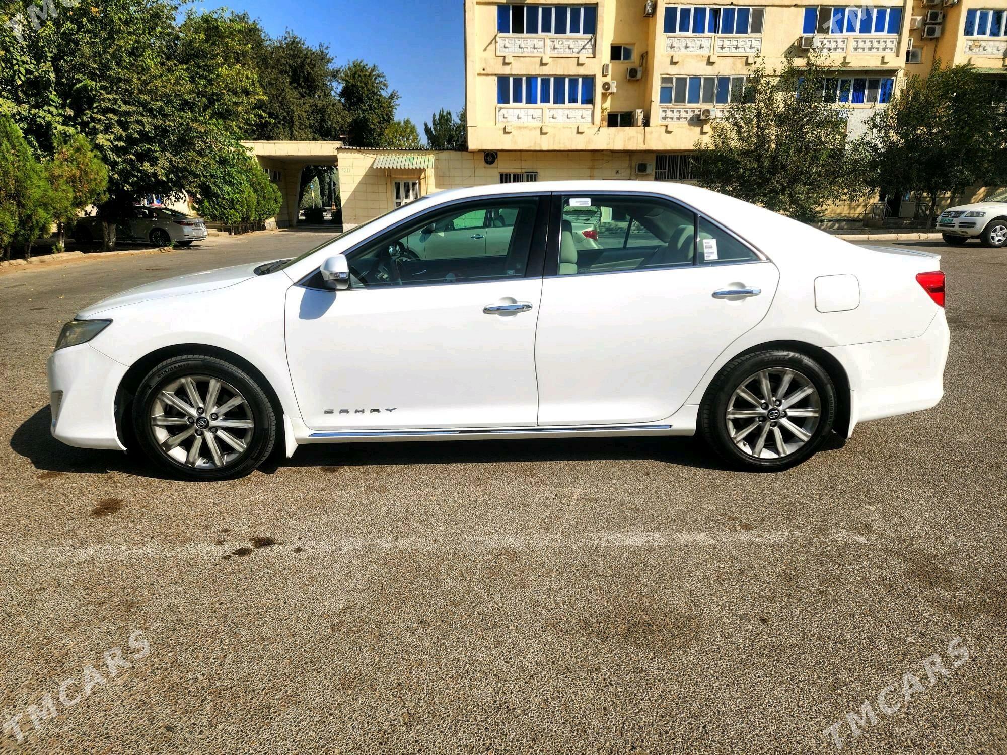 Toyota Camry 2022 - 227 000 TMT - Ашхабад - img 2