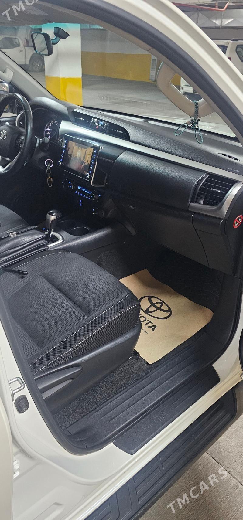 Toyota Hilux 2021 - 482 000 TMT - Ашхабад - img 6