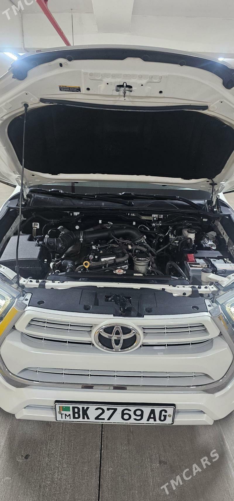 Toyota Hilux 2021 - 482 000 TMT - Ашхабад - img 8