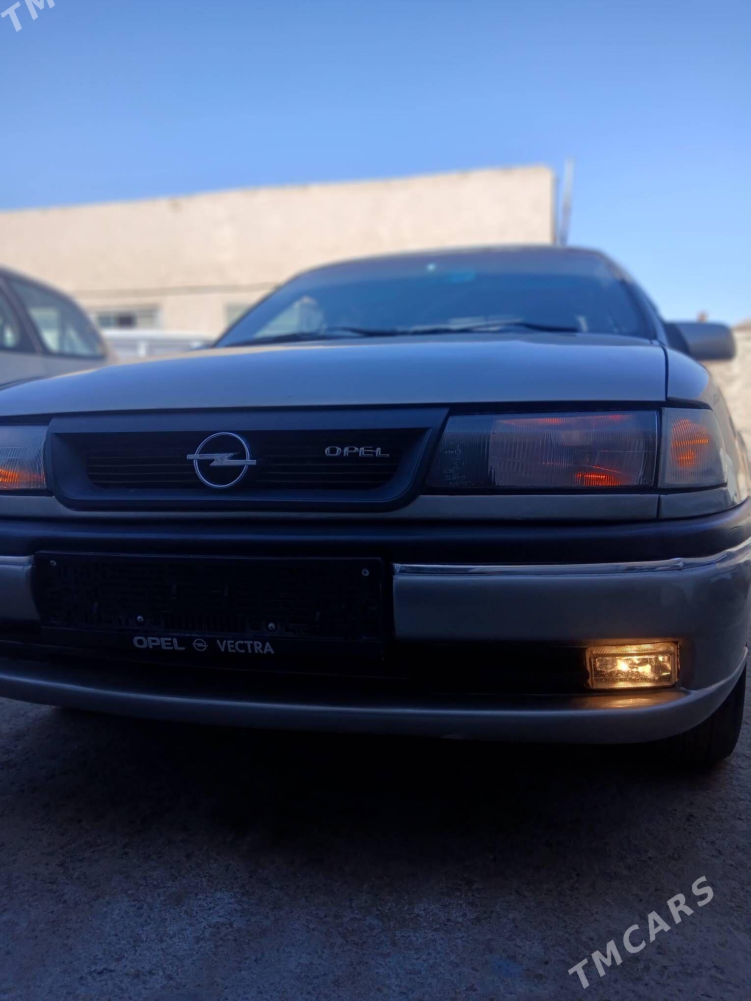 Opel Vectra 1992 - 38 000 TMT - Gubadag - img 4