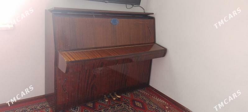 pianino - Гаудан "В" - img 2