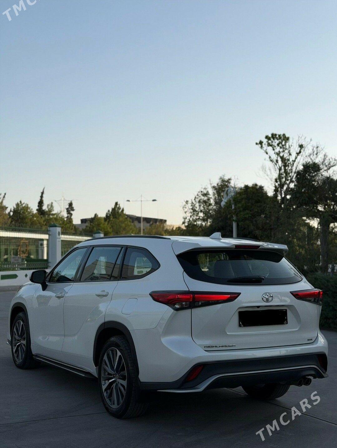 Toyota Highlander 2021 - 670 000 TMT - Балканабат - img 4