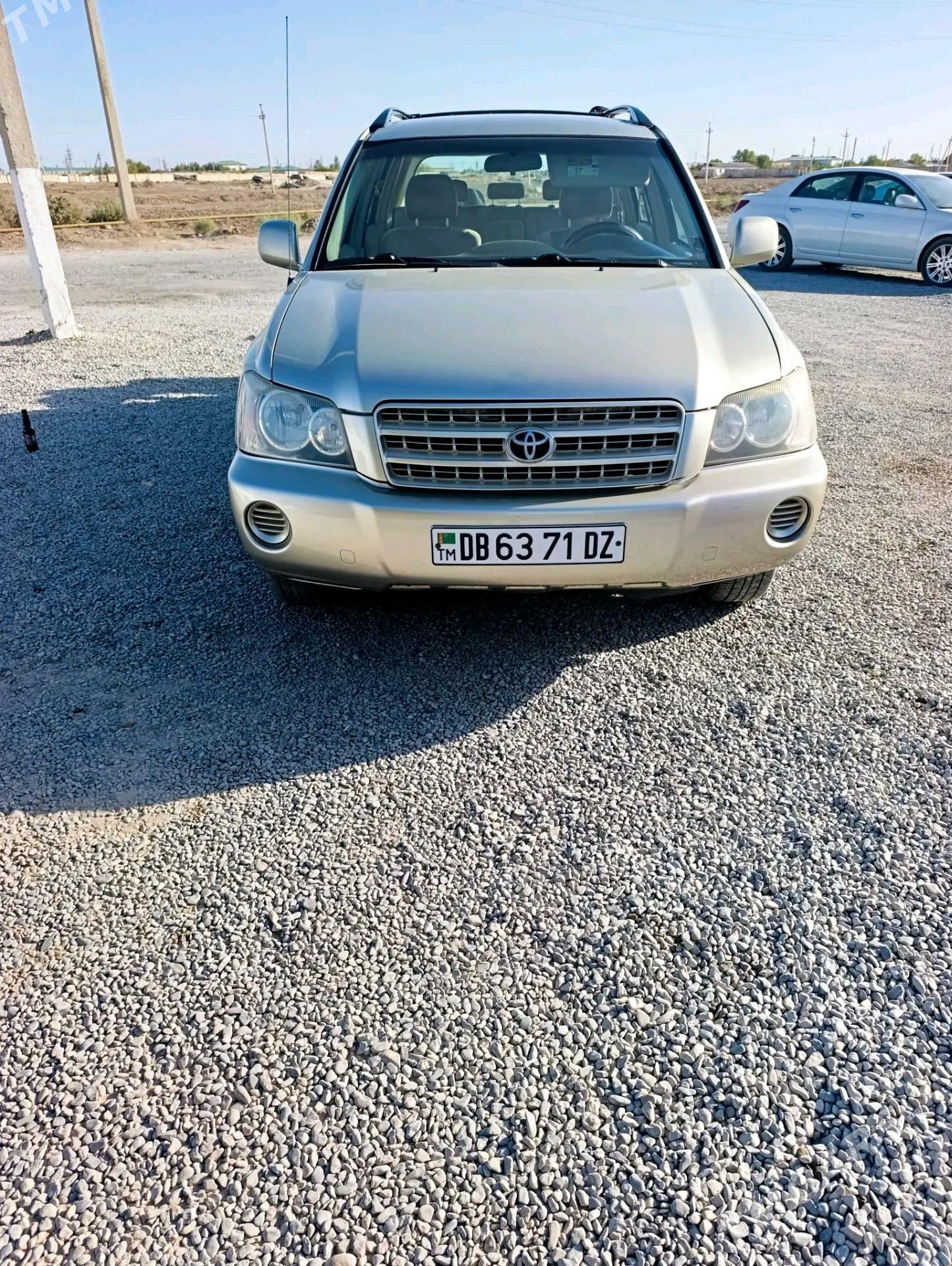 Toyota Highlander 2003 - 200 000 TMT - Кёнеургенч - img 3