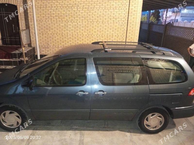 Toyota Sienna 2001 - 180 000 TMT - Мары - img 3