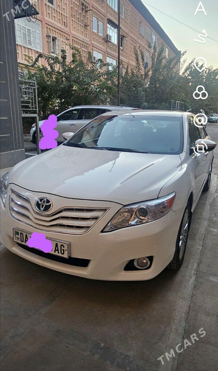 Toyota Camry 2010 - 200 000 TMT - Мары - img 2